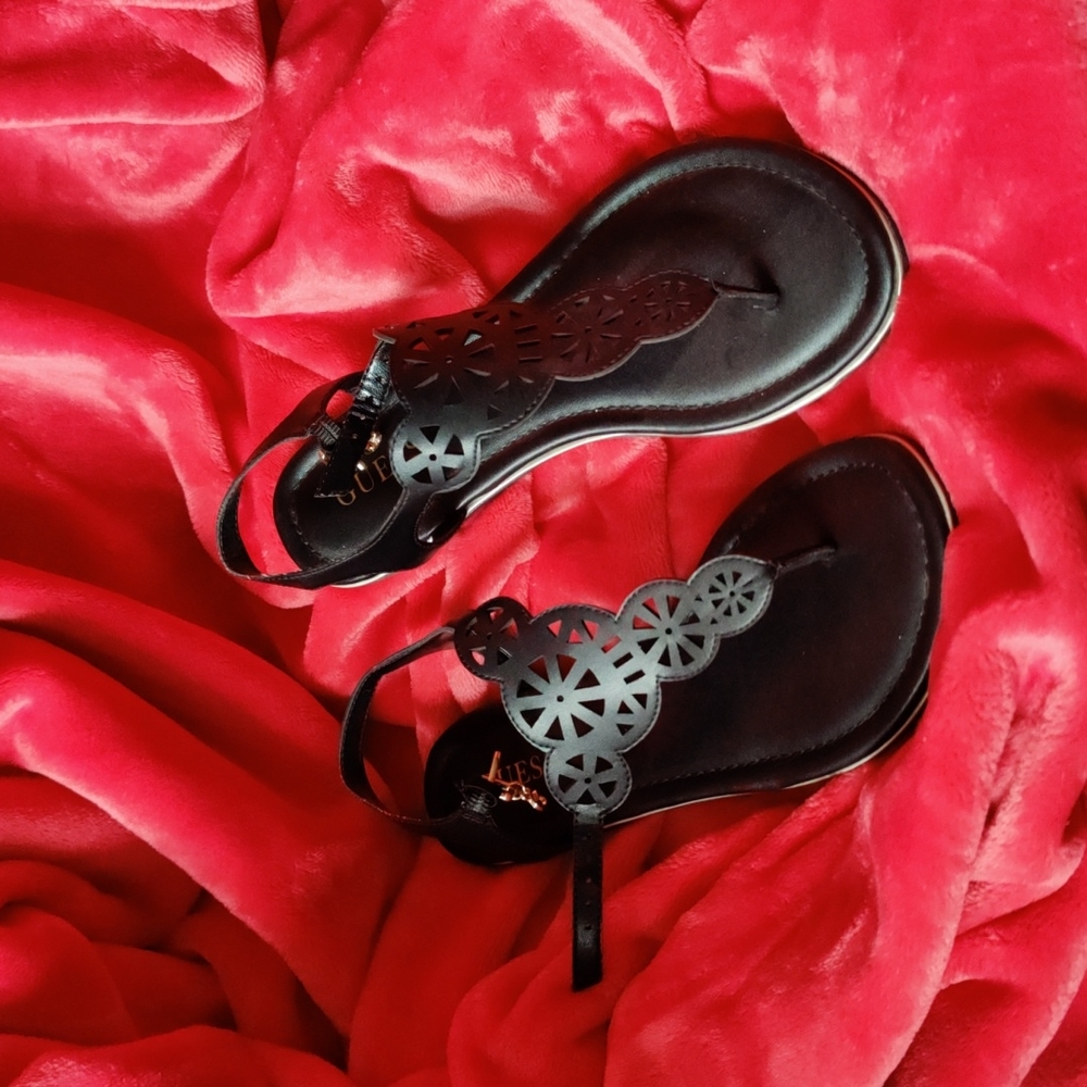 Guess Sandals